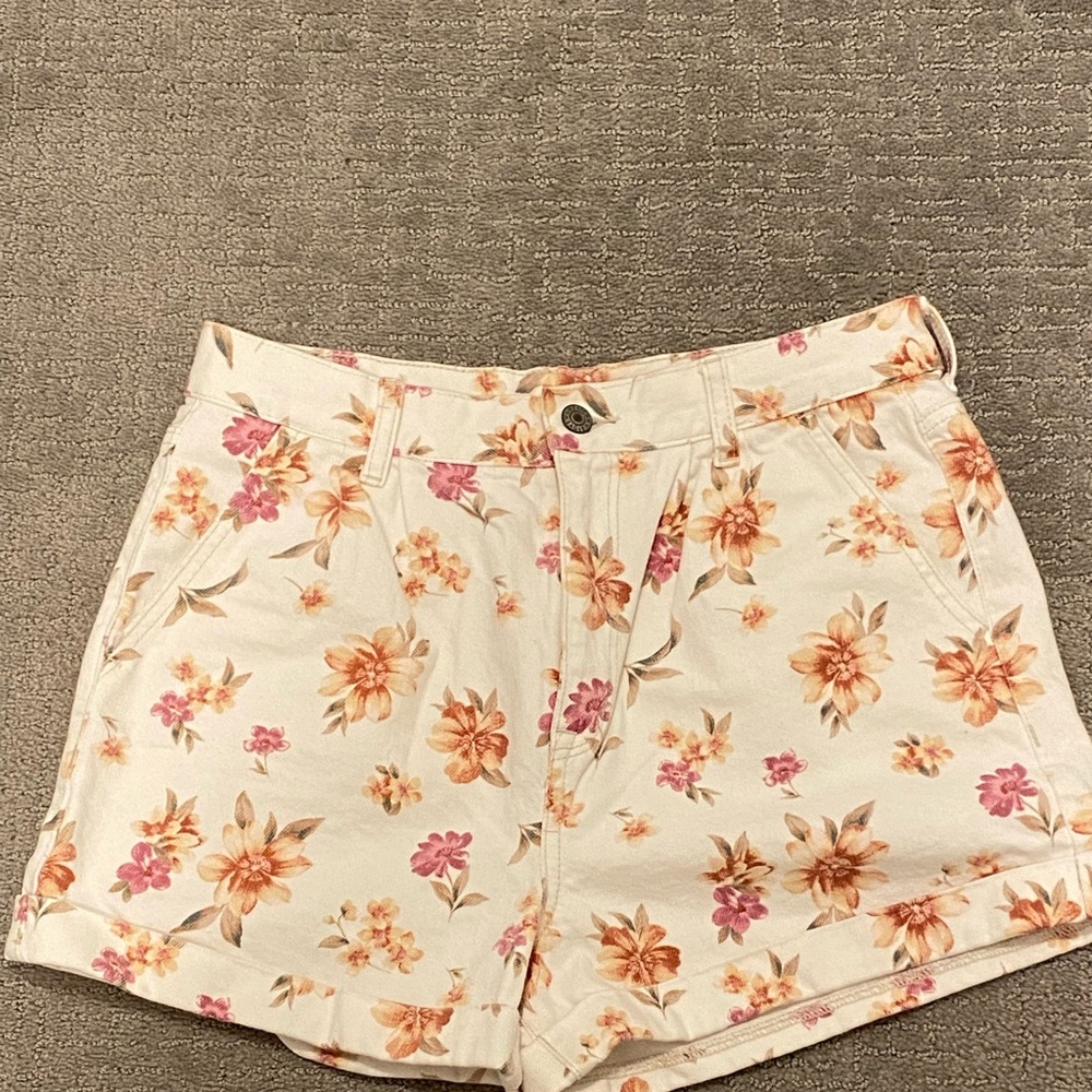 American eagle mom shorts size 8
